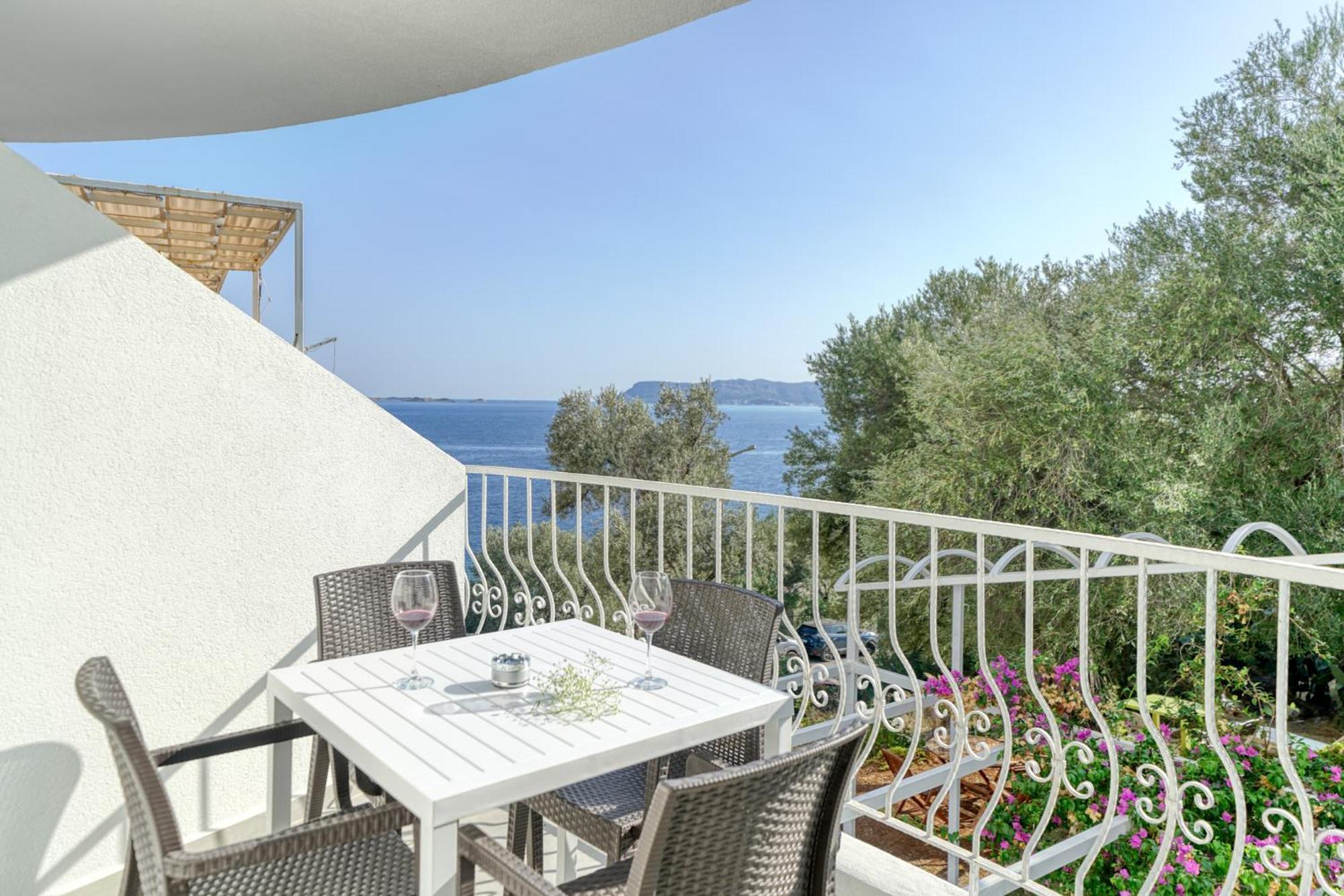 Bluenook Suites Kaş Exterior foto